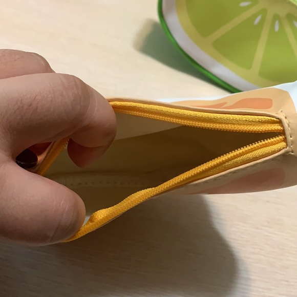 Make up bag (5) - Picture 10 of 11